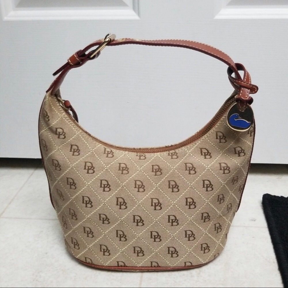 Dooney and Bourke signature bucket shoulder bag